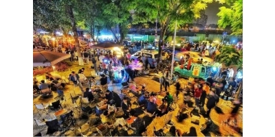 成都“網紅三色路夜市”突然關閉，相關部門：違停油煙等擾民